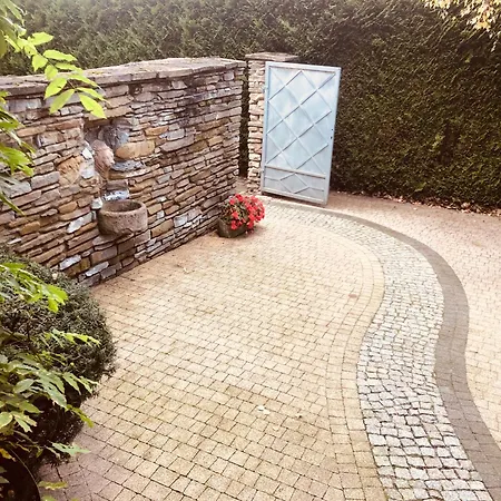 Noce I Dnie Z Prywatnym Jacuzzi Apartamento Jaworze