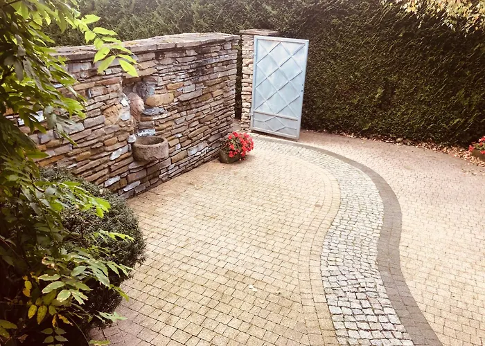 Noce I Dnie Z Prywatnym Jacuzzi Apartamento Jaworze