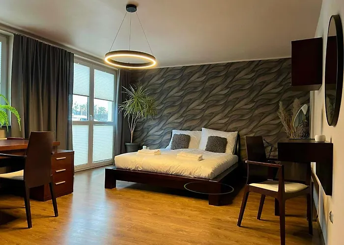 Noce I Dnie Z Prywatnym Jacuzzi Apartmán *